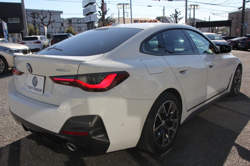 BMW 4シリーズ 420d Xdrive ｸﾞﾗﾝｸｰﾍﾟMｽﾎﾟｰﾂ ﾊｲﾗｲﾝ 4WD ﾋｰﾀｰ黒革 50Thｴﾝﾌﾞﾚﾑ 追従ACC ｽﾃｱﾘﾝｸﾞｻﾎﾟｰﾄ ﾀｯﾁ画面HDDﾅﾋﾞｱｯﾌﾟﾙｶｰﾌﾟﾚｲ Pｱｼｽﾄ LEDﾍｯﾄﾞﾗｲﾄ ｵｰﾄﾊｲﾋﾞｰﾑ Mﾘｱｽﾎﾟｲﾗｰ 専用ｴｱﾛ 18AW ﾜｲﾔﾚｽ充電 2年保証