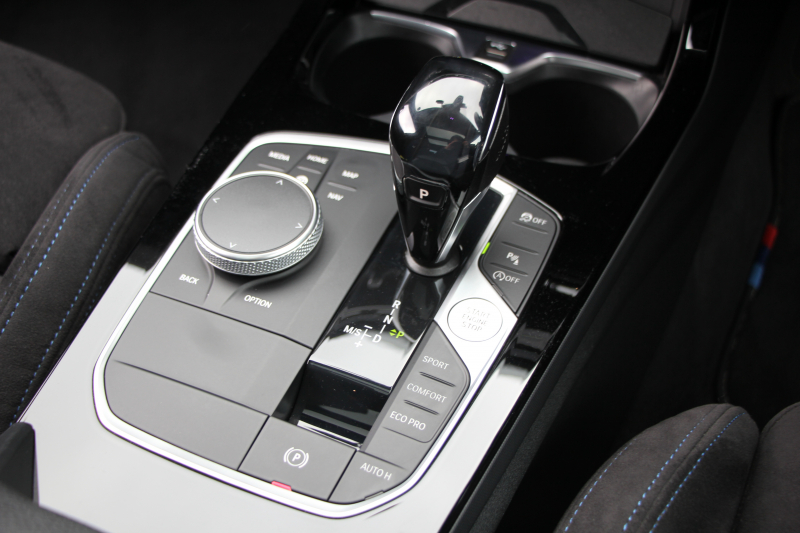 BMW 2シリーズ M235i Xdrive ｸﾞﾗﾝｸｰﾍﾟﾃﾞﾋﾞｭｰP 306馬力 4WD ﾊﾟﾉﾗﾏｻﾝﾙｰﾌ ｼｰﾄﾋｰﾀｰ Mｽﾎﾟｰﾂｼｰﾄ Mｼｰﾄﾍﾞﾙﾄ ｱﾀﾞﾌﾟﾃｨﾌﾞｻｽ 追従ACC LEDﾍｯﾄﾞﾗｲﾄ 専用18AW Mspﾌﾞﾚｰｷ Applecarplay ﾀｯﾁ画面HDDﾅﾋﾞPｱｼｽﾄ ﾜｲﾔﾚｽ充電 2年保証