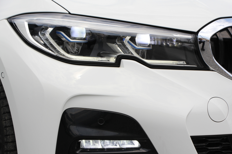 BMW 3シリーズ 320d Xdrive Mｽﾎﾟｰﾂ ｲﾉﾍﾞｰｼｮﾝP ﾃﾞﾋﾞｭｰP ｺﾝﾌｫｰﾄP 4WD ﾋｰﾀｰ黒革  BMWﾚｰｻﾞｰﾗｲﾄ HUD ｼﾞｪｽﾁｬｰC ﾊﾝｽﾞｵﾌ 追従ACC ｽﾃｱﾘﾝｸﾞｻﾎﾟｰﾄ ｱｯﾌﾟﾙｶｰﾌﾟﾚｲ ﾀｯﾁ画面HDDﾅﾋﾞBMWﾗｲﾌﾞｺｯｸﾋﾟｯﾄﾞ電動ﾄﾗﾝｸ Hi-fiｽﾋﾟｰｶｰ 2年保証
