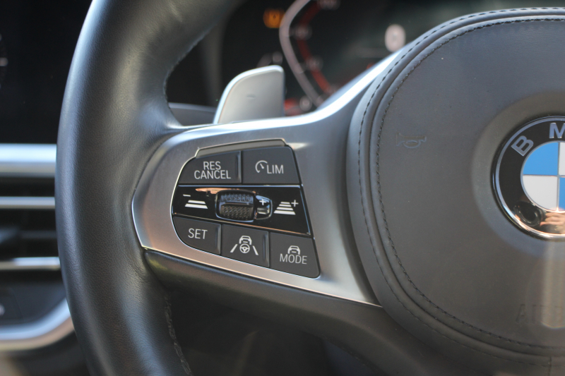 BMW 3シリーズ 320d Xdrive Mｽﾎﾟｰﾂ ｲﾉﾍﾞｰｼｮﾝP ﾃﾞﾋﾞｭｰP ｺﾝﾌｫｰﾄP 4WD ﾋｰﾀｰ黒革  BMWﾚｰｻﾞｰﾗｲﾄ HUD ｼﾞｪｽﾁｬｰC 追従ACC ｽﾃｱﾘﾝｸﾞｻﾎﾟｰﾄ ｱｯﾌﾟﾙｶｰﾌﾟﾚｲ ﾀｯﾁ画面HDDﾅﾋﾞBMWﾗｲﾌﾞｺｯｸﾋﾟｯﾄﾞ電動ﾄﾗﾝｸ Hi-fiｽﾋﾟｰｶｰ 2年保証