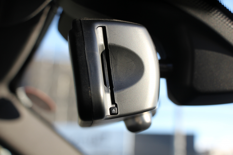 BMW 2シリーズ M235i ｸｰﾍﾟ直6ﾀｰﾎﾞ326馬力 ｱﾀﾞﾌﾟﾃｨﾌﾞMｻｽ 専用ﾌﾞﾚｰｷ Bｶﾒﾗ&ﾘｱ障害物ｿﾅｰ 衝突軽減ﾌﾞﾚｰｷ 車線逸脱警告 歩行者警告 ﾌﾞﾚｰｷ付ｸﾙｺﾝ HDDﾅﾋﾞBluetooth接続 ｽﾏｰﾄｷｰ 18AW ﾊﾟﾄﾞﾙｼﾌﾄ ﾌﾞﾗｯｸｸﾞﾘﾙ 2年保証