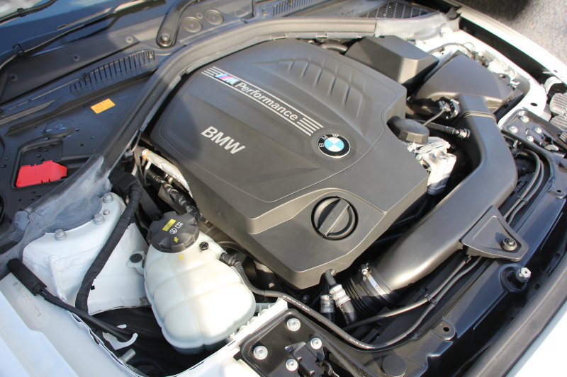 BMW 2シリーズ M235i ｸｰﾍﾟ直6ﾀｰﾎﾞ326馬力 ｱﾀﾞﾌﾟﾃｨﾌﾞMｻｽ 専用ﾌﾞﾚｰｷ Bｶﾒﾗ&ﾘｱ障害物ｿﾅｰ 衝突軽減ﾌﾞﾚｰｷ 車線逸脱警告 歩行者警告 ﾌﾞﾚｰｷ付ｸﾙｺﾝ HDDﾅﾋﾞBluetooth接続 ｽﾏｰﾄｷｰ 18AW ﾊﾟﾄﾞﾙｼﾌﾄ ﾌﾞﾗｯｸｸﾞﾘﾙ 2年保証