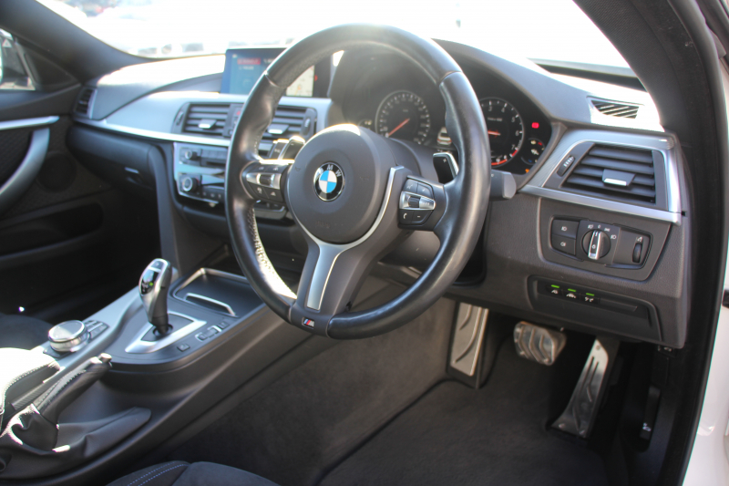 BMW 4シリーズ 420i ｸﾞﾗﾝｸｰﾍﾟMｽﾎﾟｰﾂ 後期 ﾌｪｲｽﾘﾌﾄ後 ｼｰﾄﾋｰﾀｰ 追従ACC LEDﾍｯﾄﾞﾗｲﾄ&ﾃｰﾙ&ﾌｫｸﾞ ﾀｯﾁ画面HDDﾅﾋﾞTV Bｶﾒﾗ 電動ﾄﾗﾝｸ ｽﾏｰﾄｷｰ 液晶ﾒｰﾀｰ Hi-fiｽﾋﾟｰｶｰ 衝突軽減ﾌﾞﾚｰｷ 車線逸脱警告 歩行者警告 18AW 2年保証