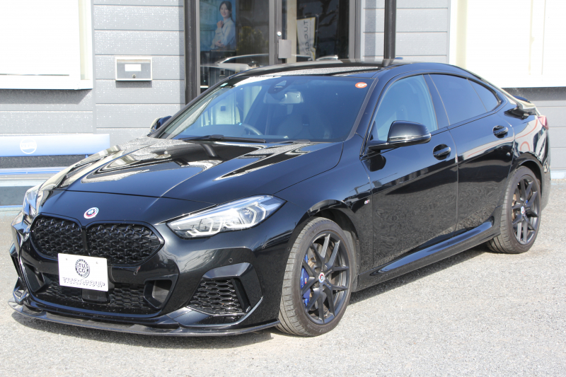 BMW 2シリーズ M235i Xdrive ｸﾞﾗﾝｸｰﾍﾟﾃﾞﾋﾞｭｰP 306馬力 4WD ﾋｰﾀｰ黒革 Mｽﾎﾟｰﾂｼｰﾄ Mｼｰﾄﾍﾞﾙﾄ ｱﾀﾞﾌﾟﾃｨﾌﾞｻｽ 追従ACC 3Ddesignﾌﾛﾝﾄｽﾎﾟｲﾗｰ MPerformance18AW&ｽﾃｱﾘﾝｸﾞｱｯﾌﾟﾙｶｰﾌﾟﾚｲ LEDﾍｯﾄﾞﾗｲﾄ ｵｰﾄﾊｲﾋﾞｰﾑ 2年保証