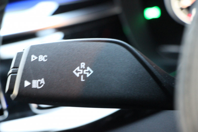 BMW 5シリーズ 523i ﾂｰﾘﾝｸﾞﾌﾞﾗｯｸｱｳﾄ 特別仕様車 HUD ﾊｰﾏﾝｶｰﾄﾞﾝ 追従ACC ｽﾃｱﾘﾝｸﾞｻﾎﾟｰﾄ LEDﾍｯﾄﾞﾗｲﾄ ｵｰﾄﾊｲﾋﾞｰﾑ ﾀｯﾁ画面HDDﾅﾋﾞTV 360度ﾊﾟﾉﾗﾏｶﾒﾗ Pｱｼｽﾄﾌﾟﾗｽ 電動ﾄﾗﾝｸ ﾌﾞﾗｯｸ19AW 液晶ﾒｰﾀｰ ｽﾏｰﾄｷｰ 2年保証