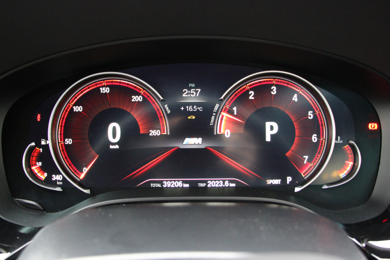 BMW 5シリーズ 523i ﾂｰﾘﾝｸﾞﾌﾞﾗｯｸｱｳﾄ 特別仕様車 HUD ﾊｰﾏﾝｶｰﾄﾞﾝ 追従ACC ｽﾃｱﾘﾝｸﾞｻﾎﾟｰﾄ LEDﾍｯﾄﾞﾗｲﾄ ｵｰﾄﾊｲﾋﾞｰﾑ ﾀｯﾁ画面HDDﾅﾋﾞTV 360度ﾊﾟﾉﾗﾏｶﾒﾗ Pｱｼｽﾄﾌﾟﾗｽ 電動ﾄﾗﾝｸ ﾌﾞﾗｯｸ19AW 液晶ﾒｰﾀｰ ｽﾏｰﾄｷｰ 2年保証