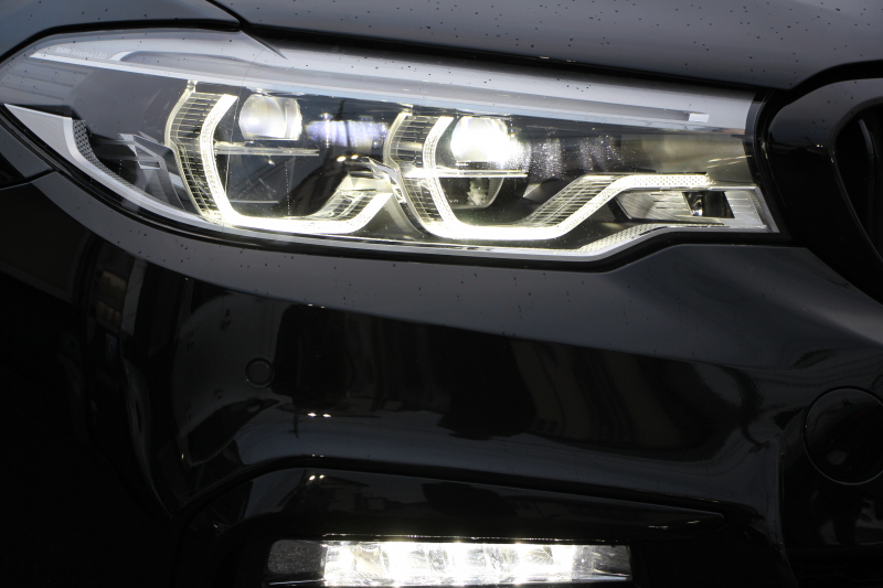 BMW 5シリーズ 523i ﾂｰﾘﾝｸﾞﾌﾞﾗｯｸｱｳﾄ 特別仕様車 HUD ﾊｰﾏﾝｶｰﾄﾞﾝ 追従ACC ｽﾃｱﾘﾝｸﾞｻﾎﾟｰﾄ LEDﾍｯﾄﾞﾗｲﾄ ｵｰﾄﾊｲﾋﾞｰﾑ ﾀｯﾁ画面HDDﾅﾋﾞTV 360度ﾊﾟﾉﾗﾏｶﾒﾗ Pｱｼｽﾄﾌﾟﾗｽ 電動ﾄﾗﾝｸ ﾌﾞﾗｯｸ19AW 液晶ﾒｰﾀｰ ｽﾏｰﾄｷｰ 2年保証