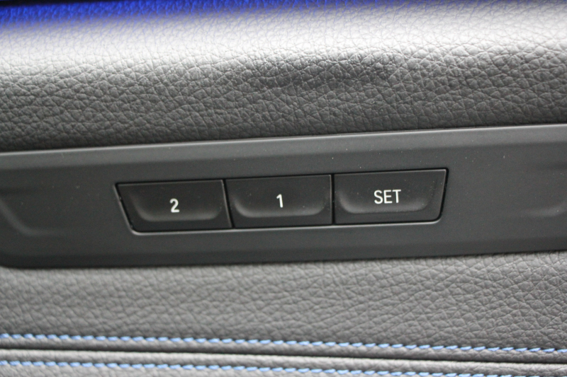 BMW 5シリーズ 523i ﾂｰﾘﾝｸﾞﾌﾞﾗｯｸｱｳﾄ 特別仕様車 HUD ﾊｰﾏﾝｶｰﾄﾞﾝ 追従ACC ｽﾃｱﾘﾝｸﾞｻﾎﾟｰﾄ LEDﾍｯﾄﾞﾗｲﾄ ｵｰﾄﾊｲﾋﾞｰﾑ ﾀｯﾁ画面HDDﾅﾋﾞTV 360度ﾊﾟﾉﾗﾏｶﾒﾗ Pｱｼｽﾄﾌﾟﾗｽ 電動ﾄﾗﾝｸ ﾌﾞﾗｯｸ19AW 液晶ﾒｰﾀｰ ｽﾏｰﾄｷｰ 2年保証