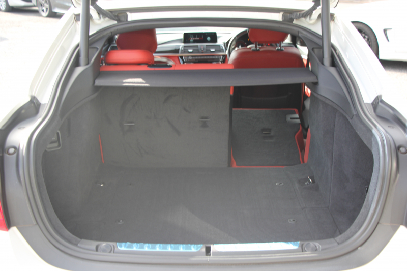 BMW 4シリーズ 440i ｸﾞﾗﾝｸｰﾍﾟMｽﾎﾟｰﾂ ﾌﾟﾗｽP 後期 1ｵ-ﾅ ﾋｰﾀｰ赤革 B58ｴﾝｼﾞﾝ 直6ﾀｰﾎﾞ326馬力 ﾊｰﾏﾝｶｰﾄﾞﾝ ｱﾀﾞﾌﾟﾃｨﾌﾞMｻｽ Mspﾌﾞﾚｰｷ 追従ACC ﾚｰﾝﾁｪﾝｼﾞ警告 19AW HDDﾅﾋﾞTV LEDﾍｯﾄﾞﾗｲﾄ＆ﾃｰﾙ 2年保証