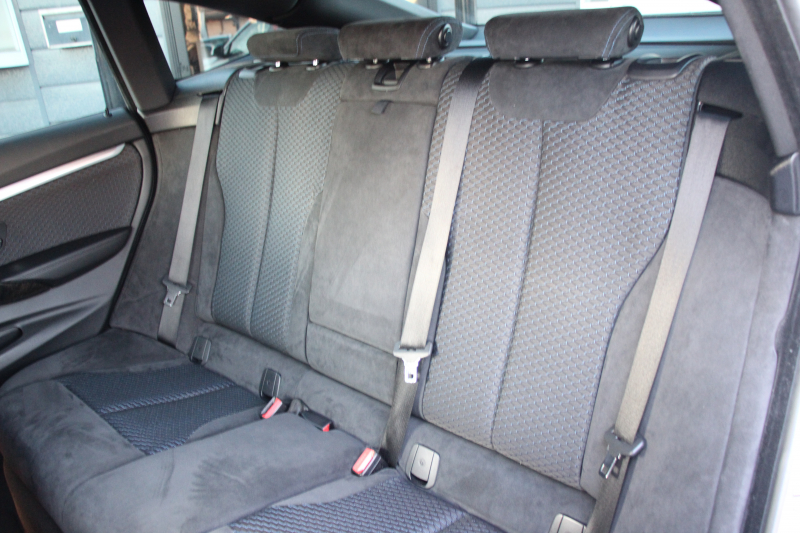 BMW 3シリーズ 320i ｸﾞﾗﾝﾂｰﾘｽﾓ Mｽﾎﾟｰﾂ 後期 新ｴﾝｼﾞﾝ LEDﾍｯﾄﾞﾗｲﾄ&ﾃｰﾙ 追従ACC ﾚｰﾝﾁｪﾝｼﾞ警告 衝突軽減ﾌﾞﾚｰｷ 車線逸脱警告 歩行者警告 iﾄﾞﾗｲﾌﾞHDDﾅﾋﾞ電動ﾄﾗﾝｸ ｽﾏｰﾄｷｰ 専用ｴｱﾛ 19AW ﾊﾟﾄﾞﾙｼﾌﾄ 2年保証