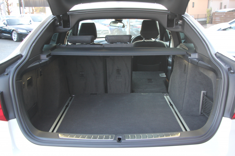 BMW 3シリーズ 320i ｸﾞﾗﾝﾂｰﾘｽﾓ Mｽﾎﾟｰﾂ 後期 新ｴﾝｼﾞﾝ LEDﾍｯﾄﾞﾗｲﾄ&ﾃｰﾙ 追従ACC ﾚｰﾝﾁｪﾝｼﾞ警告 衝突軽減ﾌﾞﾚｰｷ 車線逸脱警告 歩行者警告 iﾄﾞﾗｲﾌﾞHDDﾅﾋﾞ電動ﾄﾗﾝｸ ｽﾏｰﾄｷｰ 専用ｴｱﾛ 19AW ﾊﾟﾄﾞﾙｼﾌﾄ 2年保証