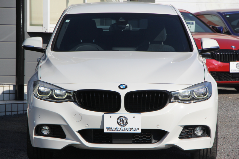BMW 3シリーズ 320i ｸﾞﾗﾝﾂｰﾘｽﾓ Mｽﾎﾟｰﾂ 後期 新ｴﾝｼﾞﾝ LEDﾍｯﾄﾞﾗｲﾄ&ﾃｰﾙ 追従ACC ﾚｰﾝﾁｪﾝｼﾞ警告 衝突軽減ﾌﾞﾚｰｷ 車線逸脱警告 歩行者警告 iﾄﾞﾗｲﾌﾞHDDﾅﾋﾞ電動ﾄﾗﾝｸ ｽﾏｰﾄｷｰ 専用ｴｱﾛ 19AW ﾊﾟﾄﾞﾙｼﾌﾄ 2年保証
