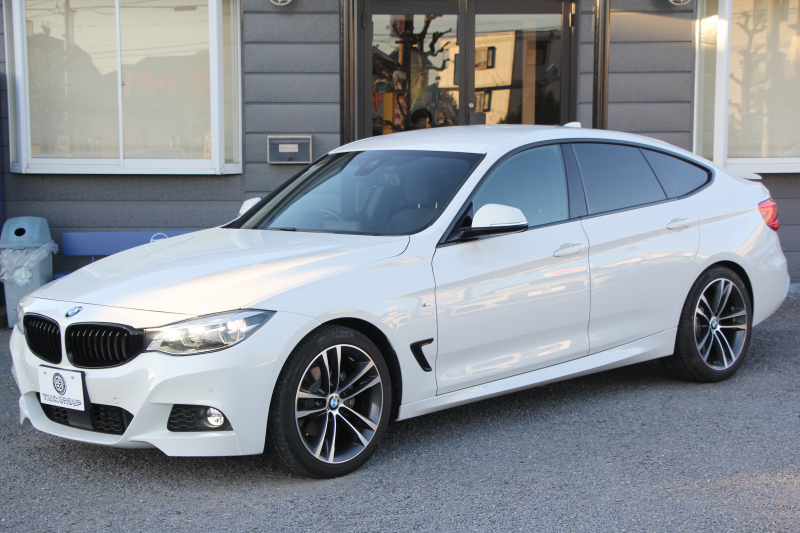 BMW 3シリーズ 320i ｸﾞﾗﾝﾂｰﾘｽﾓ Mｽﾎﾟｰﾂ 後期 新ｴﾝｼﾞﾝ LEDﾍｯﾄﾞﾗｲﾄ&ﾃｰﾙ 追従ACC ﾚｰﾝﾁｪﾝｼﾞ警告 衝突軽減ﾌﾞﾚｰｷ 車線逸脱警告 歩行者警告 iﾄﾞﾗｲﾌﾞHDDﾅﾋﾞ電動ﾄﾗﾝｸ ｽﾏｰﾄｷｰ 専用ｴｱﾛ 19AW ﾊﾟﾄﾞﾙｼﾌﾄ 2年保証