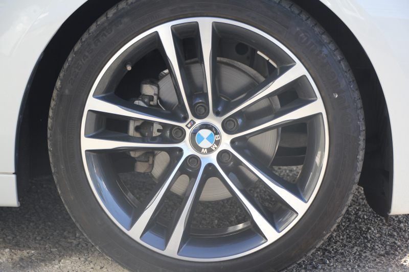 BMW 3シリーズ 320i ｸﾞﾗﾝﾂｰﾘｽﾓ Mｽﾎﾟｰﾂ 後期 新ｴﾝｼﾞﾝ LEDﾍｯﾄﾞﾗｲﾄ&ﾃｰﾙ 追従ACC ﾚｰﾝﾁｪﾝｼﾞ警告 衝突軽減ﾌﾞﾚｰｷ 車線逸脱警告 歩行者警告 iﾄﾞﾗｲﾌﾞHDDﾅﾋﾞ電動ﾄﾗﾝｸ ｽﾏｰﾄｷｰ 専用ｴｱﾛ 19AW ﾊﾟﾄﾞﾙｼﾌﾄ 2年保証