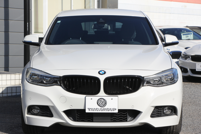 BMW 3シリーズ 320i ｸﾞﾗﾝﾂｰﾘｽﾓ Mｽﾎﾟｰﾂ 後期 新ｴﾝｼﾞﾝ LEDﾍｯﾄﾞﾗｲﾄ&ﾃｰﾙ 追従ACC ﾚｰﾝﾁｪﾝｼﾞ警告 衝突軽減ﾌﾞﾚｰｷ 車線逸脱警告 歩行者警告 iﾄﾞﾗｲﾌﾞHDDﾅﾋﾞ電動ﾄﾗﾝｸ ｽﾏｰﾄｷｰ 専用ｴｱﾛ 19AW ﾊﾟﾄﾞﾙｼﾌﾄ 2年保証