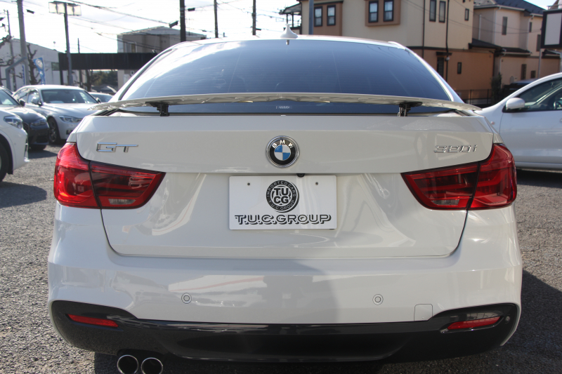 BMW 3シリーズ 320i ｸﾞﾗﾝﾂｰﾘｽﾓ Mｽﾎﾟｰﾂ 後期 新ｴﾝｼﾞﾝ LEDﾍｯﾄﾞﾗｲﾄ&ﾃｰﾙ 追従ACC ﾚｰﾝﾁｪﾝｼﾞ警告 衝突軽減ﾌﾞﾚｰｷ 車線逸脱警告 歩行者警告 iﾄﾞﾗｲﾌﾞHDDﾅﾋﾞ電動ﾄﾗﾝｸ ｽﾏｰﾄｷｰ 専用ｴｱﾛ 19AW ﾊﾟﾄﾞﾙｼﾌﾄ 2年保証