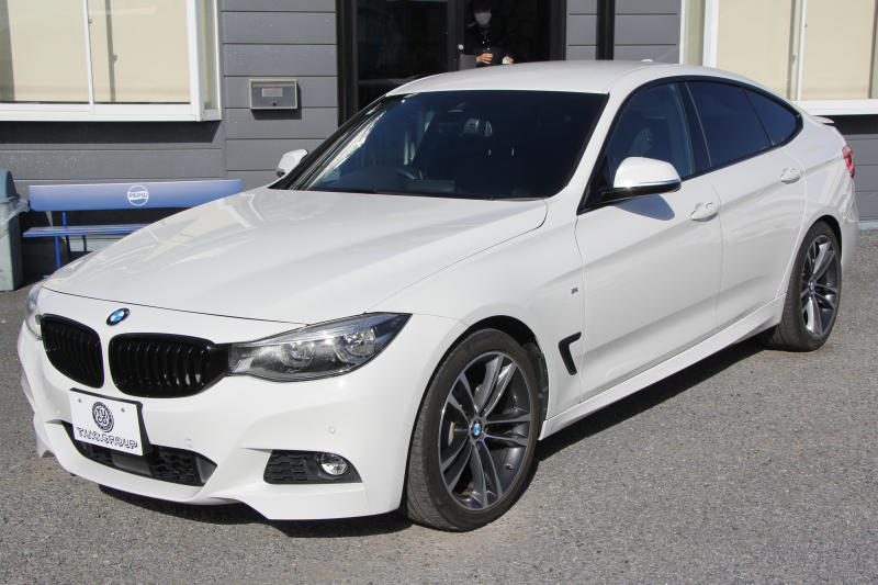 BMW 3シリーズ 320i ｸﾞﾗﾝﾂｰﾘｽﾓ Mｽﾎﾟｰﾂ 後期 新ｴﾝｼﾞﾝ LEDﾍｯﾄﾞﾗｲﾄ&ﾃｰﾙ 追従ACC ﾚｰﾝﾁｪﾝｼﾞ警告 衝突軽減ﾌﾞﾚｰｷ 車線逸脱警告 歩行者警告 iﾄﾞﾗｲﾌﾞHDDﾅﾋﾞ電動ﾄﾗﾝｸ ｽﾏｰﾄｷｰ 専用ｴｱﾛ 19AW ﾊﾟﾄﾞﾙｼﾌﾄ 2年保証