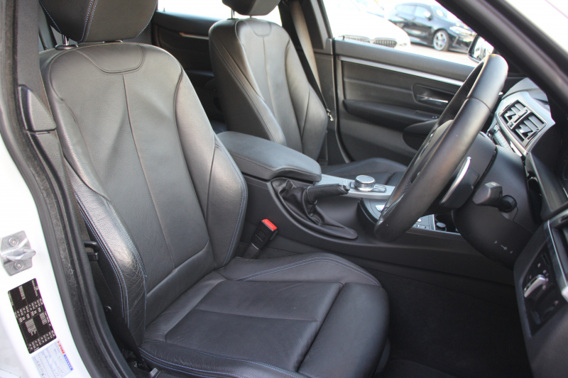 BMW 4シリーズ 420i ｸﾞﾗﾝｸｰﾍﾟｲﾝｽﾀｲﾙｽﾎﾟｰﾂ 300台限定車 後期ﾓﾃﾞﾙ 1ｵｰﾅ ﾋｰﾀｰ黒革 ｱﾀﾞﾌﾟﾃｨﾌﾞMｻｽ 19AW Mspﾌﾞﾚｰｷ HUD 追従ACC 液晶ﾒｰﾀｰ LEDﾍｯﾄﾞﾗｲﾄ&LEDﾃｰﾙ ﾀｯﾁ画面HDDﾅﾋﾞﾌﾙｾｸﾞTV 電動ﾄﾗﾝｸ 衝突軽減ﾌﾞﾚｰｷ 2年保証