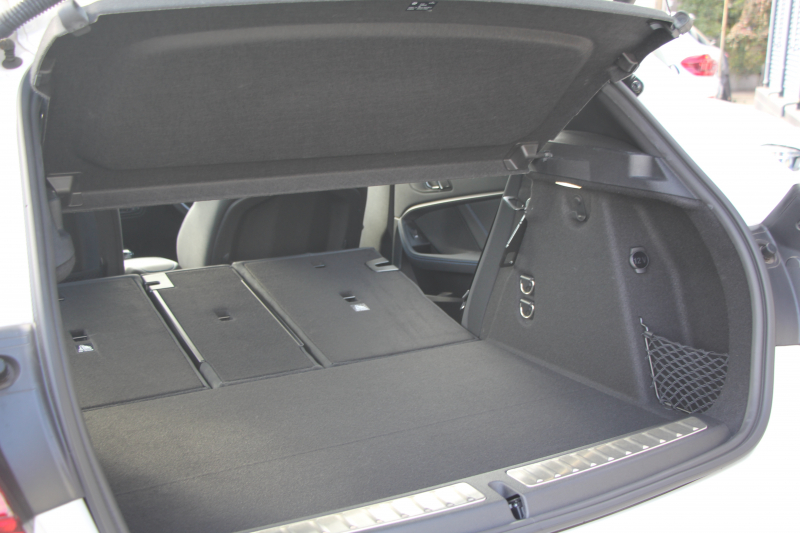 BMW 1シリーズ 118d Mｽﾎﾟｰﾂ ｴﾃﾞｨｼｮﾝｼﾞｮｲﾌﾟﾗｽ ｺﾝﾌｫｰﾄP 1ｵｰﾅ 追従ACC 電動ﾘｱｹﾞｰﾄ idriveﾅﾋﾞｹﾞｰｼｮﾝP BMWﾗｲﾌﾞｺｯｸﾋﾟｯﾄ ｱｯﾌﾟﾙｶｰﾌﾟﾚｲ ﾒﾓﾘｰ付電動ﾊｰﾌﾚｻﾞｰ ｽﾄﾚｰｼﾞﾊﾟｯｹｰｼﾞｲﾙﾐﾎﾞｽﾄﾝﾄﾘﾑ LEDﾍｯﾄﾞﾗｲﾄ Pｱｼｽﾄ 18AW 専用ｴｱﾛ 2年保証