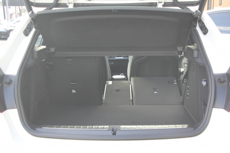 BMW 1シリーズ 118d Mｽﾎﾟｰﾂ ｴﾃﾞｨｼｮﾝｼﾞｮｲﾌﾟﾗｽ ｺﾝﾌｫｰﾄP 1ｵｰﾅ 追従ACC 電動ﾘｱｹﾞｰﾄ idriveﾅﾋﾞｹﾞｰｼｮﾝP BMWﾗｲﾌﾞｺｯｸﾋﾟｯﾄ ｱｯﾌﾟﾙｶｰﾌﾟﾚｲ ﾒﾓﾘｰ付電動ﾊｰﾌﾚｻﾞｰ ｽﾄﾚｰｼﾞﾊﾟｯｹｰｼﾞｲﾙﾐﾎﾞｽﾄﾝﾄﾘﾑ LEDﾍｯﾄﾞﾗｲﾄ Pｱｼｽﾄ 18AW 専用ｴｱﾛ 2年保証