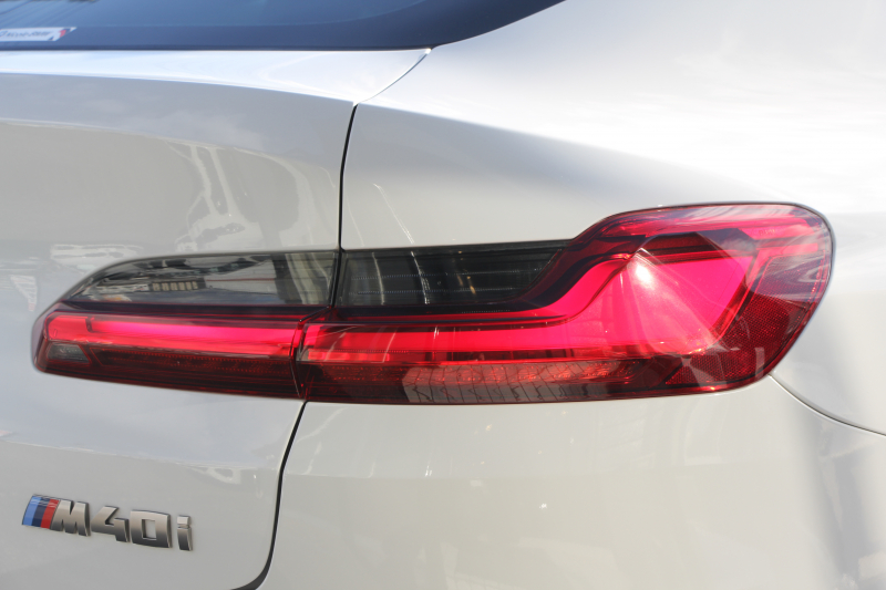 BMW X4 M40i ﾊﾟﾉﾗﾏｻﾝﾙｰﾌ 全席ﾋｰﾀｰ黒革 360馬力 直6ﾀｰﾎﾞｱﾀﾞﾌﾟﾃｨﾌﾞMｻｽ Mspﾌﾞﾚｰｷ 液晶ﾒｰﾀｰ 360度ｶﾒﾗ ﾀｯﾁ画面HDDﾅﾋﾞTV LEDﾍｯﾄﾞﾗｲﾄ ｵｰﾄﾊｲﾋﾞｰﾑ 電動ﾄﾗﾝｸ 専用21AW&ﾃﾞﾌ 2年保証