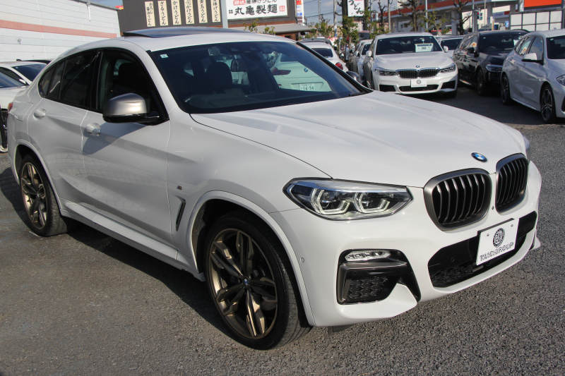 BMW X4 M40i ﾊﾟﾉﾗﾏｻﾝﾙｰﾌ 全席ﾋｰﾀｰ黒革 360馬力 直6ﾀｰﾎﾞｱﾀﾞﾌﾟﾃｨﾌﾞMｻｽ Mspﾌﾞﾚｰｷ 液晶ﾒｰﾀｰ 360度ｶﾒﾗ ﾀｯﾁ画面HDDﾅﾋﾞTV LEDﾍｯﾄﾞﾗｲﾄ ｵｰﾄﾊｲﾋﾞｰﾑ 電動ﾄﾗﾝｸ 専用21AW&ﾃﾞﾌ 2年保証