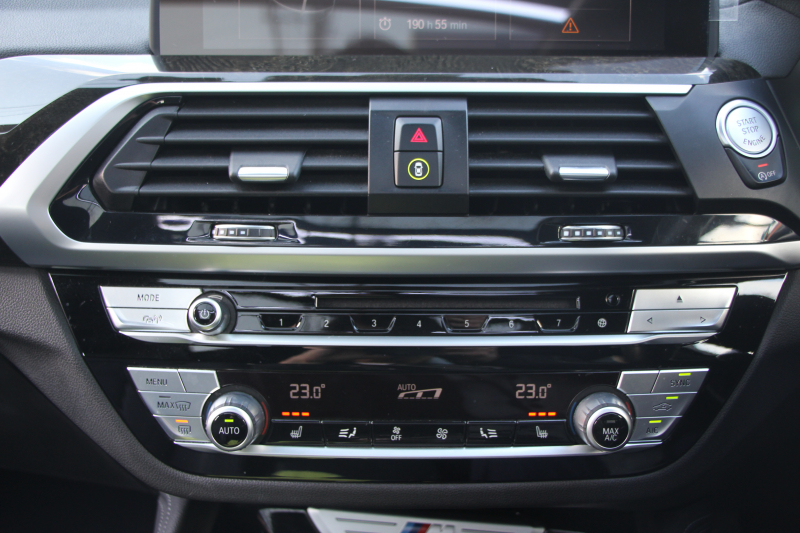 BMW X4 M40i ﾊﾟﾉﾗﾏｻﾝﾙｰﾌ 全席ﾋｰﾀｰ黒革 360馬力 直6ﾀｰﾎﾞｱﾀﾞﾌﾟﾃｨﾌﾞMｻｽ Mspﾌﾞﾚｰｷ 液晶ﾒｰﾀｰ 360度ｶﾒﾗ ﾀｯﾁ画面HDDﾅﾋﾞTV LEDﾍｯﾄﾞﾗｲﾄ ｵｰﾄﾊｲﾋﾞｰﾑ 電動ﾄﾗﾝｸ 専用21AW&ﾃﾞﾌ 2年保証