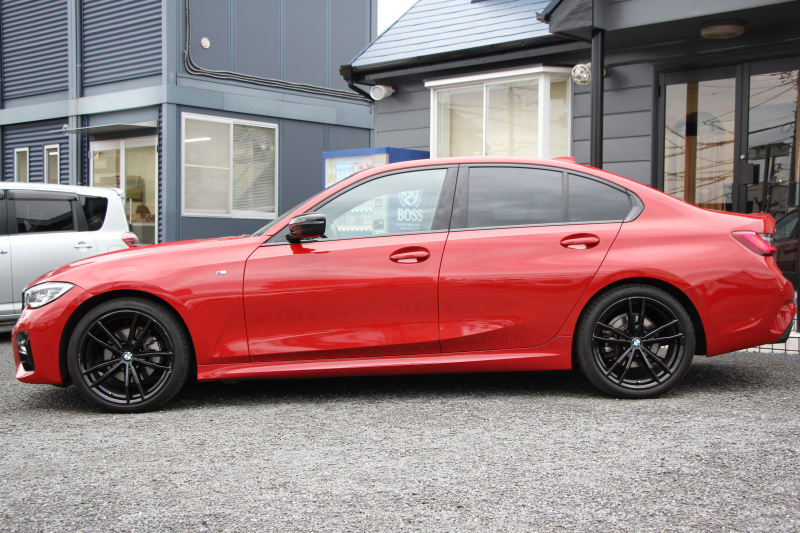 BMW 3シリーズ 320d Xdrive Mｽﾎﾟｰﾂ ｴﾃﾞｨｼｮﾝｻﾝﾗｲｽﾞ50台限定車 ﾋｰﾀｰ黒革 ﾚｰｻﾞｰﾗｲﾄ ｱﾀﾞﾌﾟﾃｨﾌﾞMｻｽ 専用19AW Mﾘｱｽﾎﾟｲﾗｰ Mｼｰﾄﾍﾞﾙﾄ 追従ACC ｽﾃｱﾘﾝｸﾞｻﾎﾟｰﾄ BMWﾗｲﾌﾞｺｯｸﾋﾟｯﾄﾞｱｯﾌﾟﾙｶｰﾌﾟﾚｲ ﾜｲﾔﾚｽ充電 2年保証