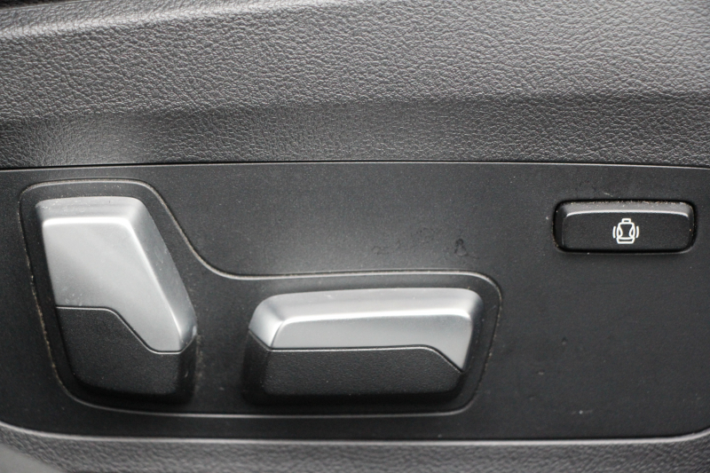 BMW 3シリーズ 320d Xdrive Mｽﾎﾟｰﾂ ｴﾃﾞｨｼｮﾝｻﾝﾗｲｽﾞ50台限定車 ﾋｰﾀｰ黒革 ﾚｰｻﾞｰﾗｲﾄ ｱﾀﾞﾌﾟﾃｨﾌﾞMｻｽ 専用19AW Mﾘｱｽﾎﾟｲﾗｰ Mｼｰﾄﾍﾞﾙﾄ 追従ACC ｽﾃｱﾘﾝｸﾞｻﾎﾟｰﾄ BMWﾗｲﾌﾞｺｯｸﾋﾟｯﾄﾞｱｯﾌﾟﾙｶｰﾌﾟﾚｲ ﾜｲﾔﾚｽ充電 2年保証