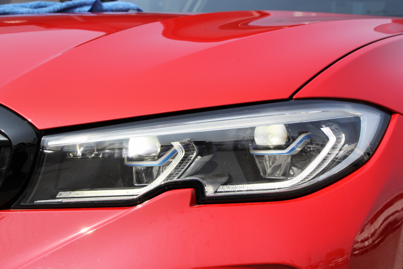 BMW 3シリーズ 320d Xdrive Mｽﾎﾟｰﾂ ｴﾃﾞｨｼｮﾝｻﾝﾗｲｽﾞ50台限定車 ﾋｰﾀｰ黒革 ﾚｰｻﾞｰﾗｲﾄ ｱﾀﾞﾌﾟﾃｨﾌﾞMｻｽ 専用19AW Mﾘｱｽﾎﾟｲﾗｰ Mｼｰﾄﾍﾞﾙﾄ 追従ACC ｽﾃｱﾘﾝｸﾞｻﾎﾟｰﾄ BMWﾗｲﾌﾞｺｯｸﾋﾟｯﾄﾞｱｯﾌﾟﾙｶｰﾌﾟﾚｲ ﾜｲﾔﾚｽ充電 2年保証