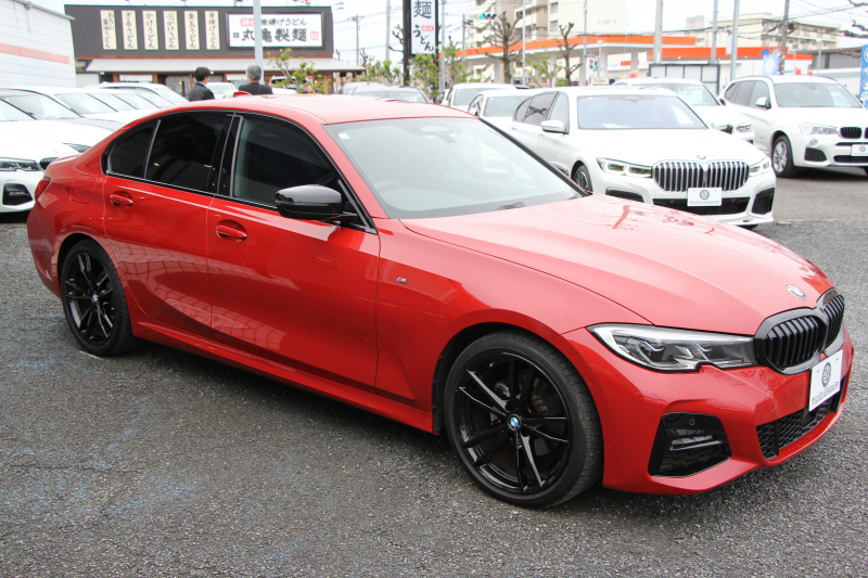 BMW 3シリーズ 320d Xdrive Mｽﾎﾟｰﾂ ｴﾃﾞｨｼｮﾝｻﾝﾗｲｽﾞ50台限定車 ﾋｰﾀｰ黒革 ﾚｰｻﾞｰﾗｲﾄ ｱﾀﾞﾌﾟﾃｨﾌﾞMｻｽ 専用19AW Mﾘｱｽﾎﾟｲﾗｰ Mｼｰﾄﾍﾞﾙﾄ 追従ACC ｽﾃｱﾘﾝｸﾞｻﾎﾟｰﾄ BMWﾗｲﾌﾞｺｯｸﾋﾟｯﾄﾞｱｯﾌﾟﾙｶｰﾌﾟﾚｲ ﾜｲﾔﾚｽ充電 2年保証