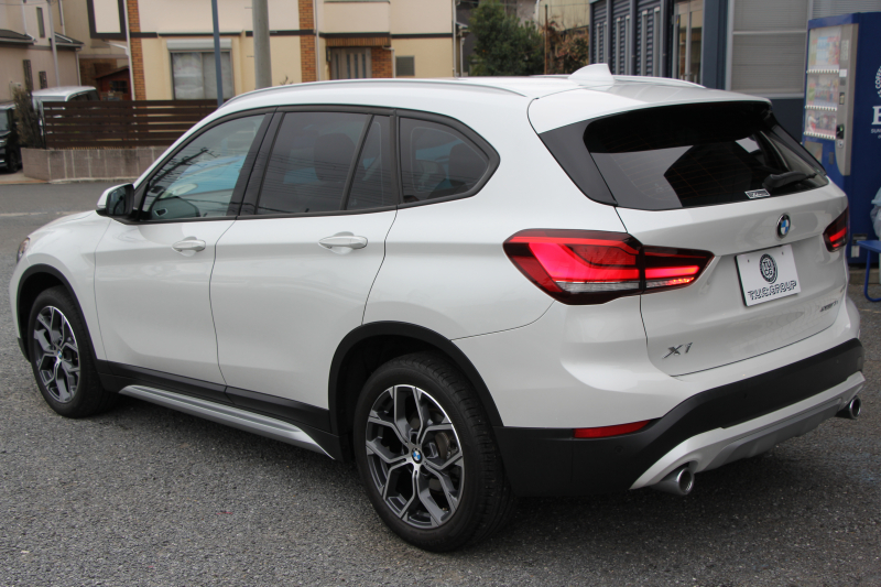 BMW X1 Xdrive18d Xﾗｲﾝ ｴﾃﾞｨｼｮﾝｼﾞｮｲﾌﾟﾗｽ ﾊｲﾗｲﾝ&ｺﾝﾌｫｰﾄP 後期 ﾌｪｲｽﾘﾌﾄ後 真珠色 ﾋｰﾀｰ黒革 追従ACC ﾌﾙｾｸﾞTV LEDﾍｯﾄﾞﾗｲﾄ 電動ﾄﾗﾝｸ ﾀｯﾁ画面HDDﾅﾋﾞ衝突軽減ﾌﾞﾚｰｷ 車線逸脱警告 歩行者警告 専用18AW ｳｯﾄﾞﾊﾟﾈﾙ 2年保証