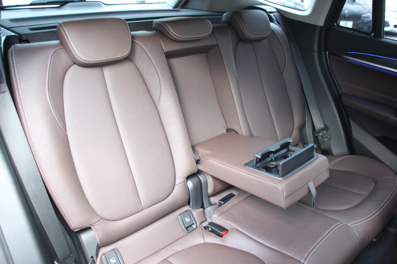 BMW X1 Xdrive18d Xﾗｲﾝ ﾊｲﾗｲﾝ&ｺﾝﾌｫｰﾄP 後期 ﾌｪｲｽﾘﾌﾄ後 1ｵｰﾅ ﾋｰﾀｰ茶革 追従ACC LEDﾍｯﾄﾞﾗｲﾄ&ﾃｰﾙ 電動ﾄﾗﾝｸ ﾌﾙｾｸﾞTV ﾀｯﾁ画面HDDﾅﾋﾞPｱｼｽﾄ 衝突軽減ﾌﾞﾚｰｷ 車線逸脱警告 歩行者警告 専用18AW ｳｯﾄﾞﾊﾟﾈﾙ 2年保証