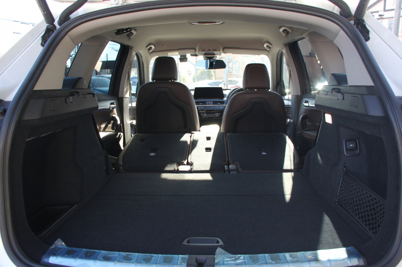 BMW X1 Xdrive18d Xﾗｲﾝ ﾊｲﾗｲﾝ&ｺﾝﾌｫｰﾄP 後期 ﾌｪｲｽﾘﾌﾄ後 1ｵｰﾅ ﾋｰﾀｰ茶革 追従ACC LEDﾍｯﾄﾞﾗｲﾄ&ﾃｰﾙ 電動ﾄﾗﾝｸ ﾌﾙｾｸﾞTV ﾀｯﾁ画面HDDﾅﾋﾞPｱｼｽﾄ 衝突軽減ﾌﾞﾚｰｷ 車線逸脱警告 歩行者警告 専用18AW ｳｯﾄﾞﾊﾟﾈﾙ 2年保証