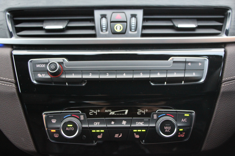 BMW X1 Xdrive18d Xﾗｲﾝ ﾊｲﾗｲﾝ&ｺﾝﾌｫｰﾄP 後期 ﾌｪｲｽﾘﾌﾄ後 1ｵｰﾅ ﾋｰﾀｰ茶革 追従ACC LEDﾍｯﾄﾞﾗｲﾄ&ﾃｰﾙ 電動ﾄﾗﾝｸ ﾌﾙｾｸﾞTV ﾀｯﾁ画面HDDﾅﾋﾞPｱｼｽﾄ 衝突軽減ﾌﾞﾚｰｷ 車線逸脱警告 歩行者警告 専用18AW ｳｯﾄﾞﾊﾟﾈﾙ 2年保証