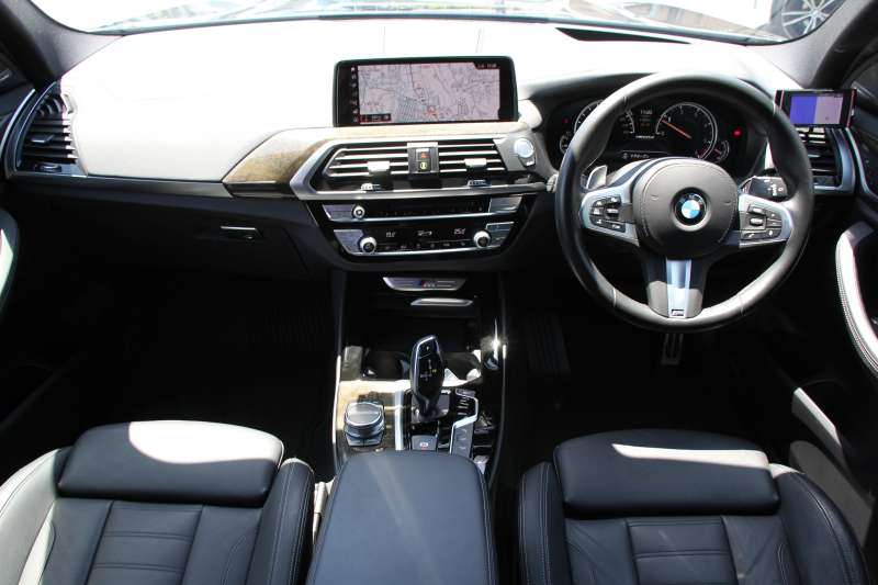 BMW X3 M40d ｾﾚｸﾄP 326馬力 3.0Lﾃﾞｨｰｾﾞﾙﾀｰﾎﾞﾊﾟﾉﾗﾏｻﾝﾙｰﾌ 全席ﾋｰﾀｰ黒革  ﾊｰﾏﾝｶｰﾄﾞﾝｻｳﾝﾄﾞHUD 専用21AW Mｽﾎﾟｰﾂﾃﾞﾌ&ﾌﾞﾚｰｷ 追従ACC ｽﾃｱﾘﾝｸﾞｻﾎﾟｰﾄ ﾀｯﾁ画面HDDﾅﾋﾞTV 360度ｶﾒﾗ ｱﾝﾋﾞｴﾝﾄﾗｲﾄ 電動ﾄﾗﾝｸ 2年保証