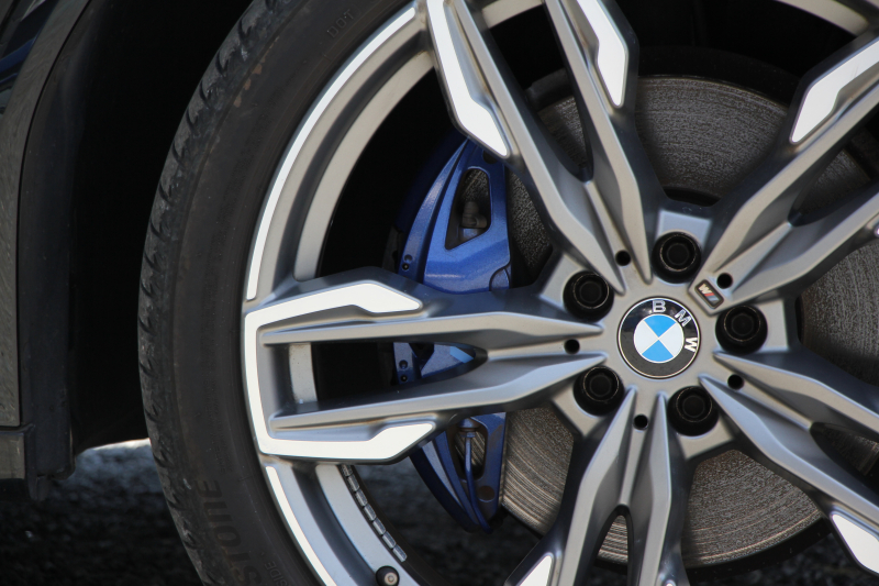 BMW X3 M40d ｾﾚｸﾄP 326馬力 3.0Lﾃﾞｨｰｾﾞﾙﾀｰﾎﾞﾊﾟﾉﾗﾏｻﾝﾙｰﾌ 全席ﾋｰﾀｰ黒革  ﾊｰﾏﾝｶｰﾄﾞﾝｻｳﾝﾄﾞHUD 専用21AW Mｽﾎﾟｰﾂﾃﾞﾌ&ﾌﾞﾚｰｷ 追従ACC ｽﾃｱﾘﾝｸﾞｻﾎﾟｰﾄ ﾀｯﾁ画面HDDﾅﾋﾞTV 360度ｶﾒﾗ ｱﾝﾋﾞｴﾝﾄﾗｲﾄ 電動ﾄﾗﾝｸ 2年保証