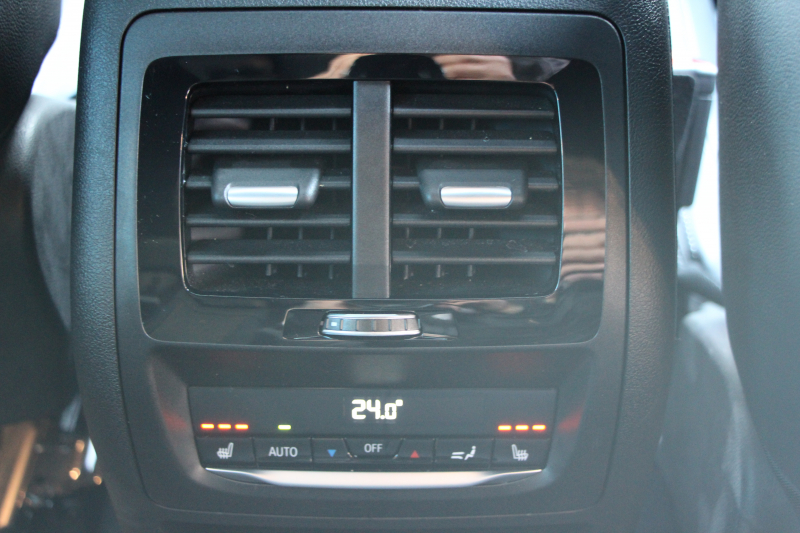 BMW X3 M40d ｾﾚｸﾄP 326馬力 3.0Lﾃﾞｨｰｾﾞﾙﾀｰﾎﾞﾊﾟﾉﾗﾏｻﾝﾙｰﾌ 全席ﾋｰﾀｰ黒革  ﾊｰﾏﾝｶｰﾄﾞﾝｻｳﾝﾄﾞHUD 専用21AW Mｽﾎﾟｰﾂﾃﾞﾌ&ﾌﾞﾚｰｷ 追従ACC ｽﾃｱﾘﾝｸﾞｻﾎﾟｰﾄ ﾀｯﾁ画面HDDﾅﾋﾞTV 360度ｶﾒﾗ ｱﾝﾋﾞｴﾝﾄﾗｲﾄ 電動ﾄﾗﾝｸ 2年保証