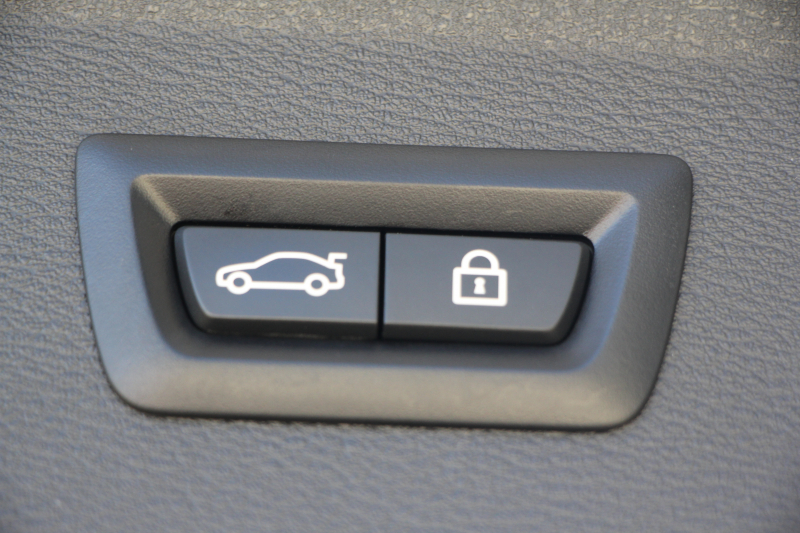 BMW X1 Xdrive18d Xﾗｲﾝ ｴﾃﾞｨｼｮﾝｼﾞｮｲﾌﾟﾗｽ 1ｵｰﾅ ﾊｲﾗｲﾝ&ｺﾝﾌｫｰﾄP 後期 ﾌｪｲｽﾘﾌﾄ後 真珠色 ｵｲｽﾀｰﾚｻﾞｰ ｼｰﾄﾋｰﾀｰ 追従ACC LEDﾍｯﾄﾞﾗｲﾄ&ﾃｰﾙ 電動ﾄﾗﾝｸ ﾀｯﾁ画面HDDﾅﾋﾞ衝突軽減ﾌﾞﾚｰｷ 車線逸脱警告 歩行者警告 専用18AW ｳｯﾄﾞﾊﾟﾈﾙ 2年保証