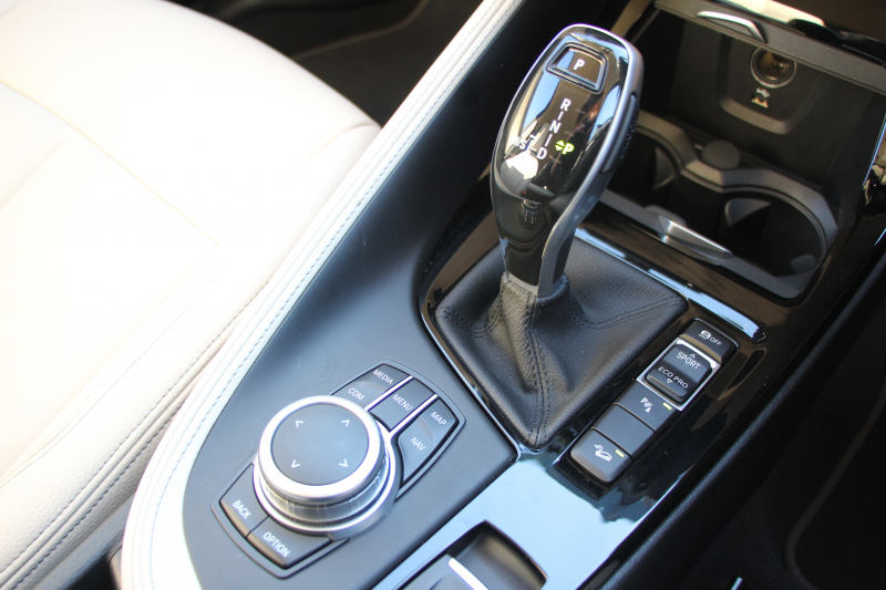 BMW X1 Xdrive18d Xﾗｲﾝ ｴﾃﾞｨｼｮﾝｼﾞｮｲﾌﾟﾗｽ 1ｵｰﾅ ﾊｲﾗｲﾝ&ｺﾝﾌｫｰﾄP 後期 ﾌｪｲｽﾘﾌﾄ後 真珠色 ｵｲｽﾀｰﾚｻﾞｰ ｼｰﾄﾋｰﾀｰ 追従ACC LEDﾍｯﾄﾞﾗｲﾄ&ﾃｰﾙ 電動ﾄﾗﾝｸ ﾀｯﾁ画面HDDﾅﾋﾞ衝突軽減ﾌﾞﾚｰｷ 車線逸脱警告 歩行者警告 専用18AW ｳｯﾄﾞﾊﾟﾈﾙ 2年保証