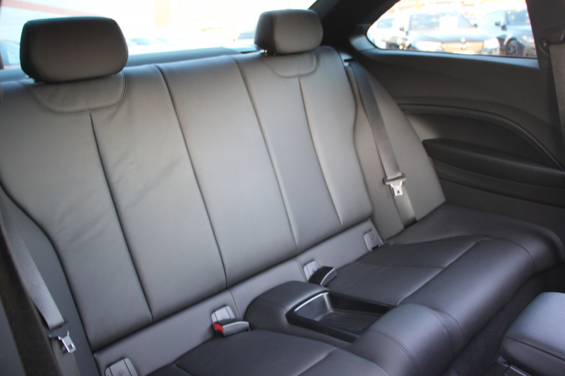 BMW 2シリーズ M240i ｸｰﾍﾟ後期 ﾋｰﾀｰ黒革 追従ACC B58新ｴﾝｼﾞﾝ 直6ﾀｰﾎﾞ340馬力 LEDﾍｯﾄﾞﾗｲﾄ LEDﾃｰﾙ ｱﾀﾞﾌﾟﾃｨﾌﾞMｻｽ 専用ﾌﾞﾚｰｷ ｼﾞｪｯﾄﾌﾞﾗｯｸ18AW ﾀｯﾁ画面HDDﾅﾋﾞPｱｼｽﾄ ﾊﾟﾄﾞﾙｼﾌﾄ 8速AT 衝突軽減ﾌﾞﾚｰｷ 2年保証