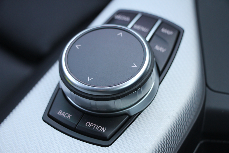 BMW 2シリーズ M240i ｸｰﾍﾟ後期 ﾋｰﾀｰ黒革 追従ACC B58新ｴﾝｼﾞﾝ 直6ﾀｰﾎﾞ340馬力 LEDﾍｯﾄﾞﾗｲﾄ LEDﾃｰﾙ ｱﾀﾞﾌﾟﾃｨﾌﾞMｻｽ 専用ﾌﾞﾚｰｷ ｼﾞｪｯﾄﾌﾞﾗｯｸ18AW ﾀｯﾁ画面HDDﾅﾋﾞPｱｼｽﾄ ﾊﾟﾄﾞﾙｼﾌﾄ 8速AT 衝突軽減ﾌﾞﾚｰｷ 2年保証