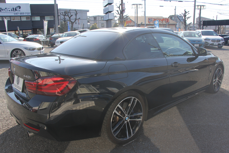 BMW 4シリーズ 440i ｶﾌﾞﾘｵﾚ Mｽﾎﾟｰﾂ ﾌｧｽﾄﾄﾗｯｸ&ﾌﾟﾗｽP 最終ﾓﾃﾞﾙ ｺﾆｬｯｸﾚｻﾞｰ ｼｰﾄﾋｰﾀｰ B58新ｴﾝｼﾞﾝ 326馬力 ｱﾀﾞﾌﾟﾃｨﾌﾞMｻｽ Mspﾌﾞﾚｰｷ ﾊﾞｲﾗｶｰ19AW HUD 追従ACC ﾚｰﾝﾁｪﾝｼﾞ警告 ﾊｰﾏﾝｶｰﾄﾞﾝ 液晶ﾒｰﾀｰ ﾀｯﾁ画面HDDﾅﾋﾞTV LEDﾍｯﾄﾞﾗｲﾄ 2年保証
