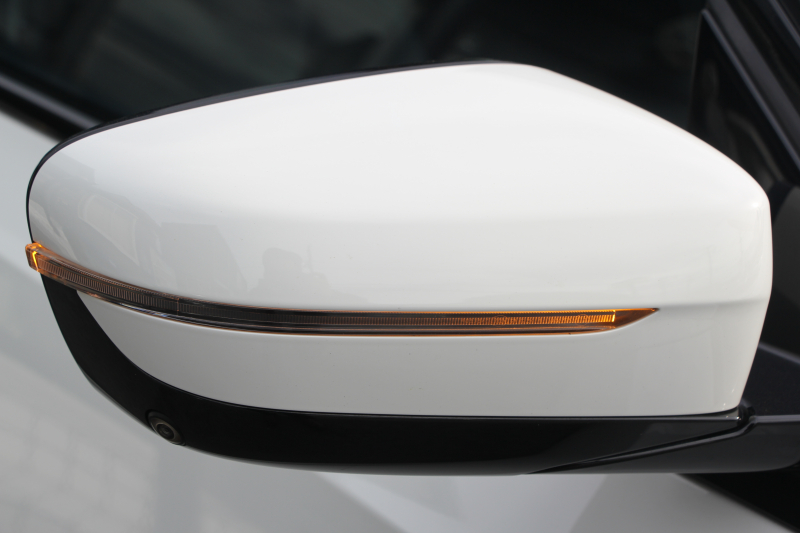 BMW 3シリーズ 330i Mｽﾎﾟｰﾂ ﾃﾞﾋﾞｭｰ&ｺﾝﾌｫｰﾄP 高出力 258馬力 ﾋｰﾀｰ黒革 専用ﾌﾞﾙｰｽﾃｯﾁ HUD 追従ACC ｽﾃｱﾘﾝｸﾞｻﾎﾟｰﾄ Mｽﾎﾟｰﾂﾌﾞﾚｰｷ ﾚｲｽﾞ19AW 3Dﾃﾞｻﾞｲﾝｴｱﾛ LEDﾍｯﾄﾞﾗｲﾄ ｵｰﾄﾊｲﾋﾞｰﾑ 360度ｶﾒﾗ 電動ﾄﾗﾝｸ Hi-fiｽﾋﾟｰｶｰ BMWﾗｲﾌﾞｺｯｸﾋﾟｯﾄ 2年保証