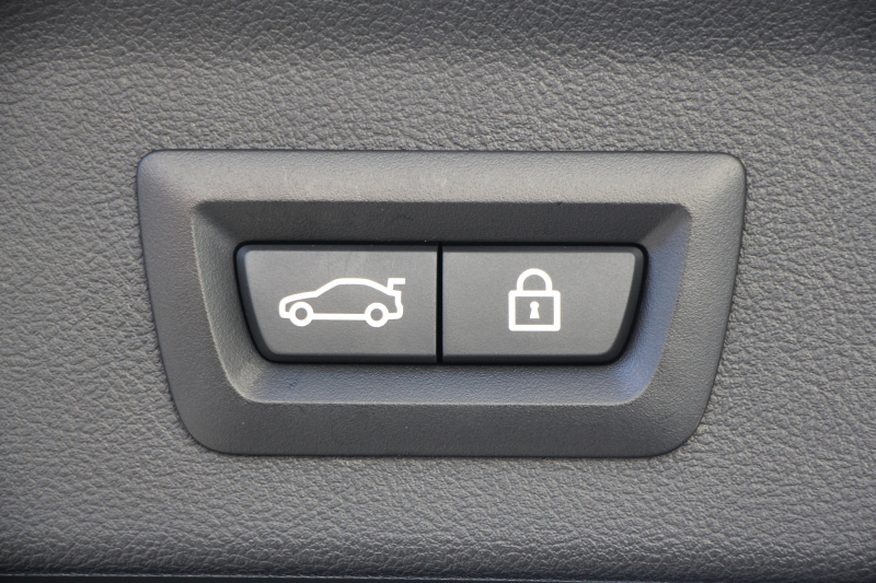 BMW X3 M40i ｾﾚｸﾄP ﾊﾟﾉﾗﾏｻﾝﾙｰﾌ 全席ﾋｰﾀｰ黒革 ﾊｰﾏﾝｶｰﾄﾞﾝ 387馬力 直6ﾀｰﾎﾞBMWﾗｲﾌﾞｺｯｸﾋﾟｯﾄﾞｱﾀﾞﾌﾟﾃｨﾌﾞMｻｽ Mｽﾎﾟｰﾂﾌﾞﾚｰｷ ﾘｱｼｰﾄ可倒調整 360度ｶﾒﾗ ﾀｯﾁ画面HDDﾅﾋﾞTV ｱｯﾌﾟﾙｶｰﾌﾟﾚｲ LEDﾍｯﾄﾞﾗｲﾄ ｵｰﾄﾊｲﾋﾞｰﾑ 電動ﾄﾗﾝｸ 2年保証