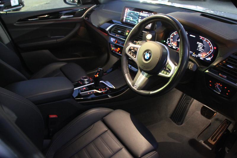 BMW X3 M40i ｾﾚｸﾄP ﾊﾟﾉﾗﾏｻﾝﾙｰﾌ 全席ﾋｰﾀｰ黒革 ﾊｰﾏﾝｶｰﾄﾞﾝ 387馬力 直6ﾀｰﾎﾞBMWﾗｲﾌﾞｺｯｸﾋﾟｯﾄﾞｱﾀﾞﾌﾟﾃｨﾌﾞMｻｽ Mｽﾎﾟｰﾂﾌﾞﾚｰｷ ﾘｱｼｰﾄ可倒調整 360度ｶﾒﾗ ﾀｯﾁ画面HDDﾅﾋﾞTV ｱｯﾌﾟﾙｶｰﾌﾟﾚｲ LEDﾍｯﾄﾞﾗｲﾄ ｵｰﾄﾊｲﾋﾞｰﾑ 電動ﾄﾗﾝｸ 2年保証
