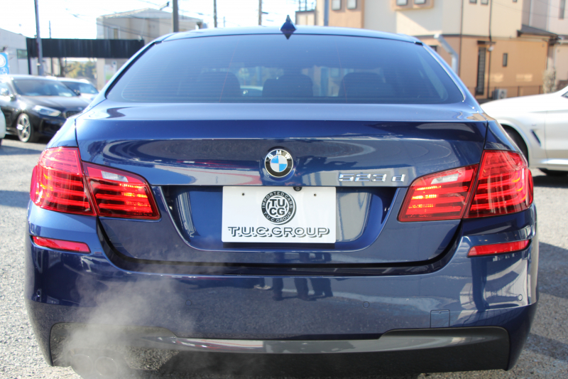 BMW 5シリーズ 523d ｾﾚﾌﾞﾚｰｼｮﾝｴﾃﾞｨｼｮﾝﾊﾞﾛﾝ 限定車 最終ﾓﾃﾞﾙ ｵｲｽﾀｰﾚｻﾞｰ 液晶ﾒｰﾀｰ LEDﾍｯﾄﾞﾗｲﾄ 19AW ｿﾌﾄｸﾛｰｽﾞﾄﾞｱ 電動ﾄﾗﾝｸ 追従ACC ﾚｰﾝﾁｪﾝｼﾞ警告 衝突軽減ﾌﾞﾚｰｷ iﾄﾞﾗｲﾌﾞHDDﾅﾋﾞ地ﾃﾞｼﾞTV Bｶﾒﾗ Mｽﾎﾟｰﾂｴｱﾛ 2年保証