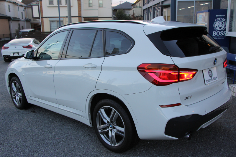 BMW X1 Xdrive18d Mｽﾎﾟｰﾂ ﾊｲﾗｲﾝ ｺﾝﾌｫｰﾄP 4WD 中期 変更後ﾀｯﾁﾊﾟﾈﾙ対応HDDﾅﾋﾞ新ﾃﾞｻﾞｲﾝﾒｰﾀｰ ﾋｰﾀｰ黒革 電動ｼｰﾄ&ﾒﾓﾘｰ 追従ACC HUD ﾌﾙｾｸﾞTV Pｱｼｽﾄ Bｶﾒﾗ 電動ﾄﾗﾝｸ 衝突軽減ﾌﾞﾚｰｷ 車線逸脱警告 歩行者警告 LEDﾍｯﾄﾞﾗｲﾄ 2年保証