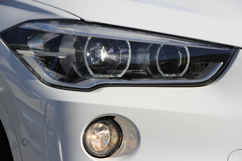 BMW X1 Xdrive18d Mｽﾎﾟｰﾂ ﾊｲﾗｲﾝ ｺﾝﾌｫｰﾄP 4WD 中期 変更後ﾀｯﾁﾊﾟﾈﾙ対応HDDﾅﾋﾞ新ﾃﾞｻﾞｲﾝﾒｰﾀｰ ﾋｰﾀｰ黒革 電動ｼｰﾄ&ﾒﾓﾘｰ 追従ACC HUD ﾌﾙｾｸﾞTV Pｱｼｽﾄ Bｶﾒﾗ 電動ﾄﾗﾝｸ 衝突軽減ﾌﾞﾚｰｷ 車線逸脱警告 歩行者警告 LEDﾍｯﾄﾞﾗｲﾄ 2年保証