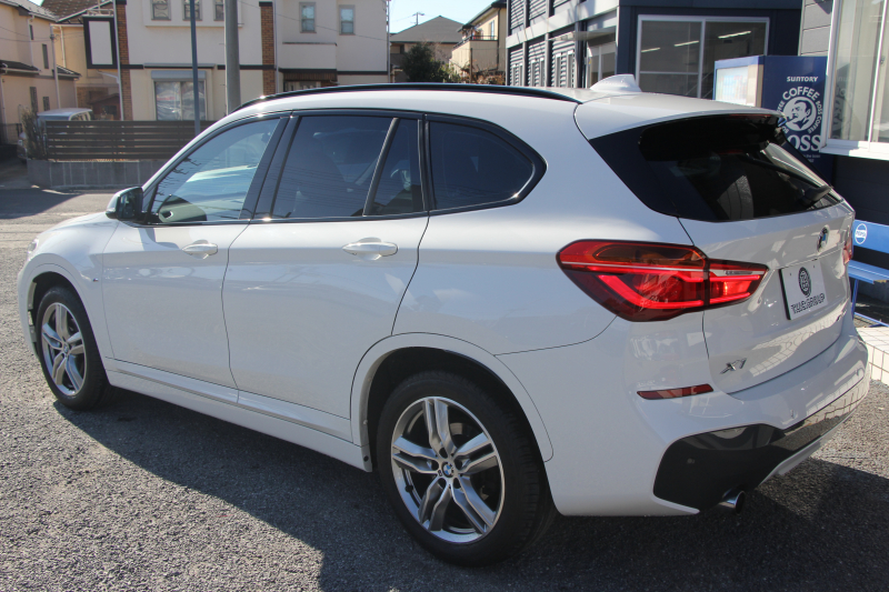 BMW X1 Xdrive18d Mｽﾎﾟｰﾂ ﾊｲﾗｲﾝ ｺﾝﾌｫｰﾄP 4WD 中期 変更後ﾀｯﾁﾊﾟﾈﾙ対応HDDﾅﾋﾞ新ﾃﾞｻﾞｲﾝﾒｰﾀｰ ﾋｰﾀｰ黒革 電動ｼｰﾄ&ﾒﾓﾘｰ 追従ACC HUD ﾌﾙｾｸﾞTV Pｱｼｽﾄ Bｶﾒﾗ 電動ﾄﾗﾝｸ 衝突軽減ﾌﾞﾚｰｷ 車線逸脱警告 歩行者警告 LEDﾍｯﾄﾞﾗｲﾄ 2年保証